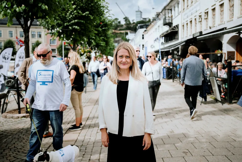 Astrid Bergmål, Leder i Virke Reise, har store forventninger til regjeringens krisepakke for reiselivet som presenteres tirsdag formiddag. Her fra Arendal 2019.