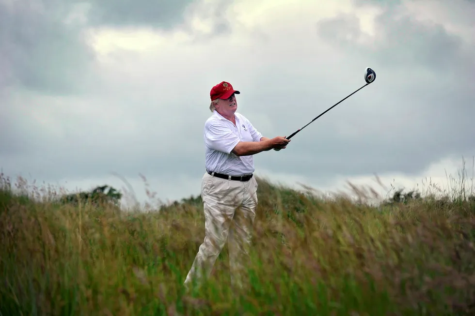 Donald Trump da han åpnet Trump International Golf Links i 2012. Foto: ANDY BUCHANAN/AFPT/NTB Scanpix