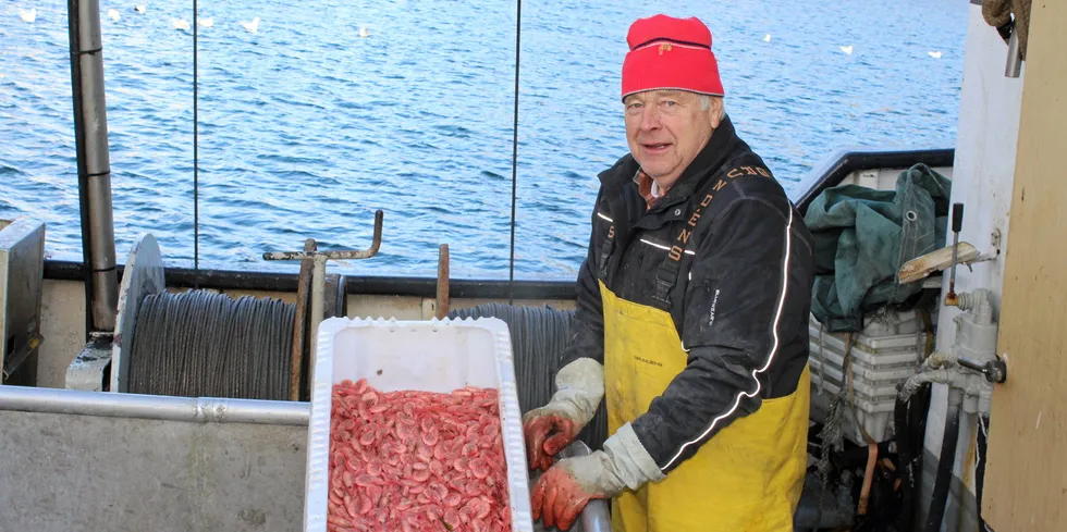 Rekefiskerne i sør, her representert med Atle Lunde fra Mandal, har en økning på 29 prosent i kvantumet av kokte reker.