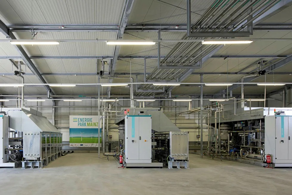 Siemens green hydrogen electrolysis system in Mainz, Germany