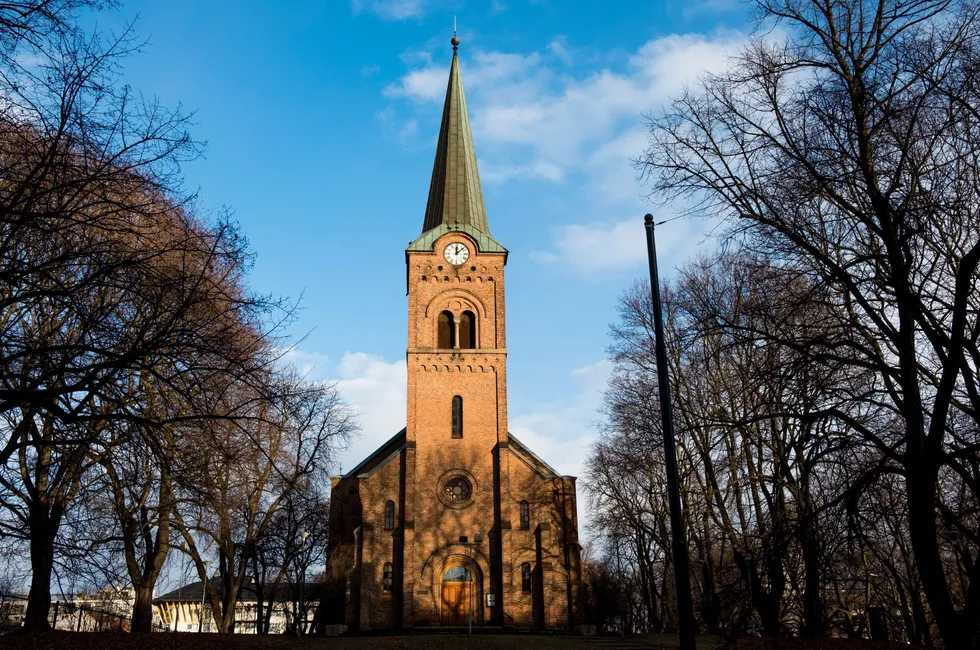 Norge har lang tradisjon for å finansiere både majoritet og minoriteter likt, noe som sikrer et livssynsåpent samfunn hvor alle er like mye verdt. Her kirke på Grünerløkka i Oslo.