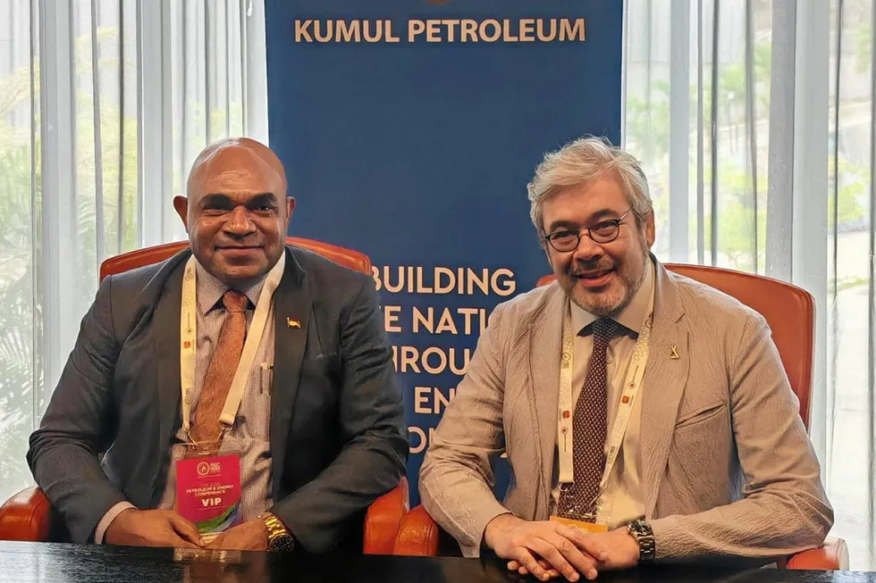 Kumul managing director Wapu Sonk (left) and Wison chief technology officer Damien Nguyen