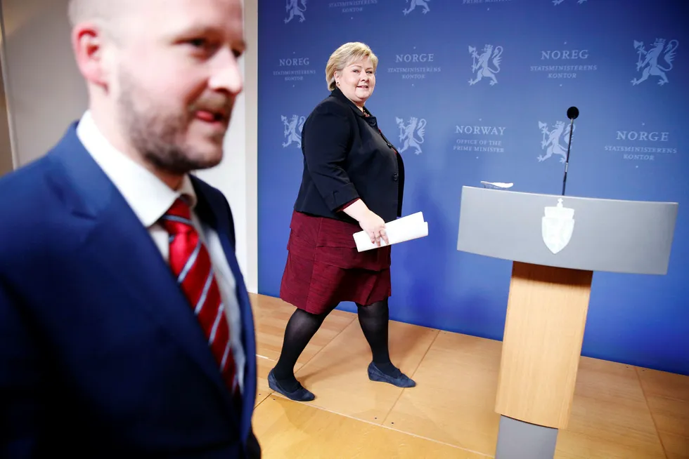 Tiden for å få på plass en budsjettavtale er i ferd med å renne ut for statsminister Erna Solberg. Foto: Cornelius Poppe/NTB Scanpix