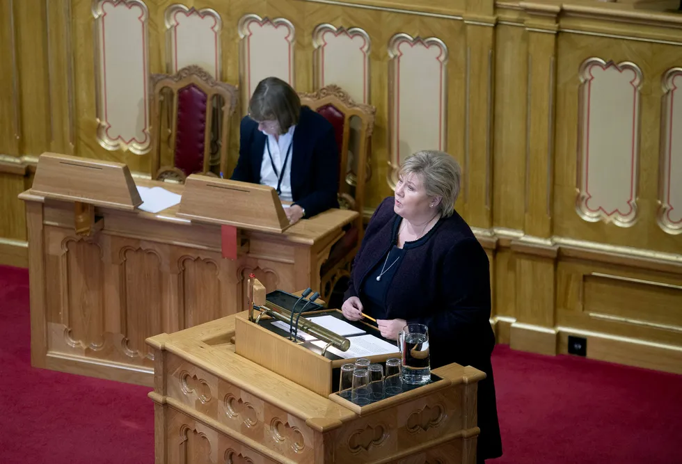 Dette er statsminister Erna Solberg i Stortingets spørretime. Eller er det det?