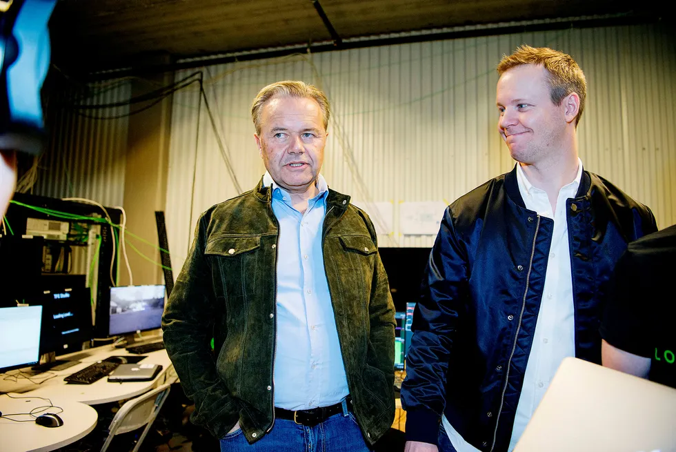 Stemningen var god da gründerne Jens Petter Høili (til venstre) og Bård Anders Kasin presenterte «Lost in Time»-konseptet til pressen i november 2016. Drøyt halvannet år etter er både Høili og Kasin ute av selskapet, og eierandelen deres er vannet ut. Foto: Mikaela Berg