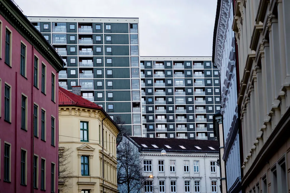 Den nye boliglånsforskriften har ført til at norske banker nå varsler låneinnstramning. Foto: Skjalg Bøhmer Vold