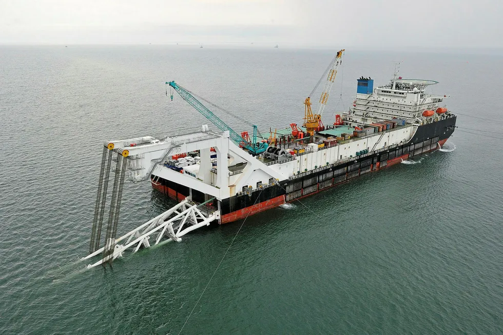 Lucrative contracts: pipelaying barge Fortuna that is owned by Russian Mezhregiontruboprovodstroy, is sought for Nord Stream 2 job