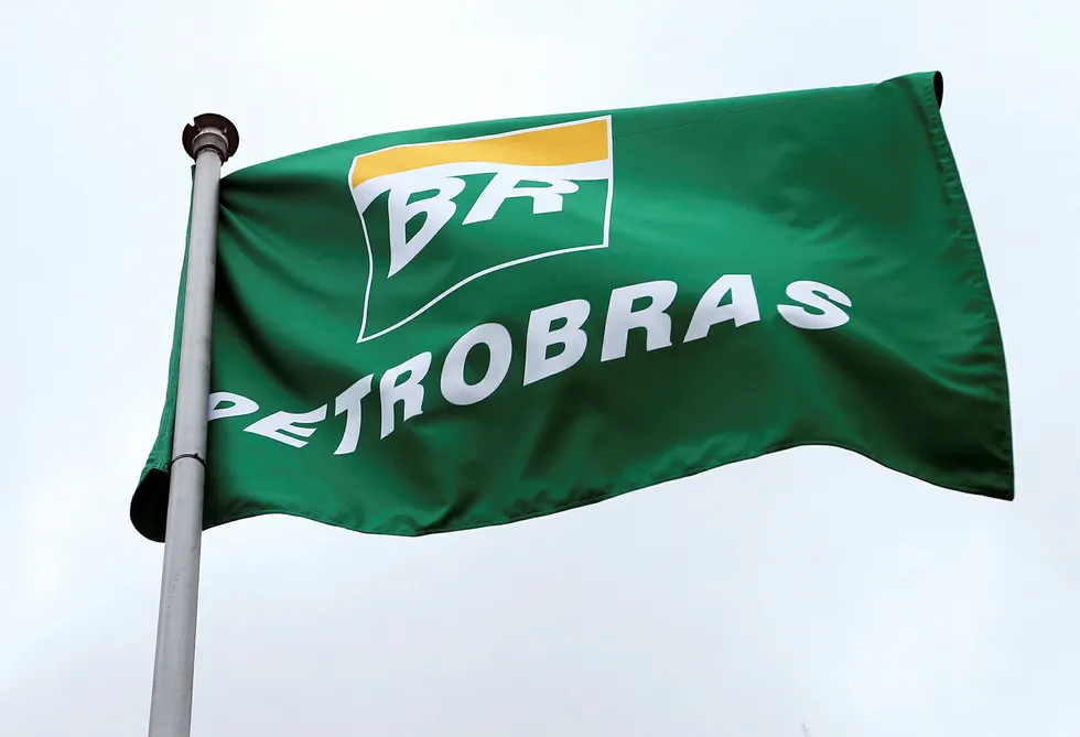 Petrobras: secures right to take operating stakes in some pre-salt areas, with at least 30% of the equity
