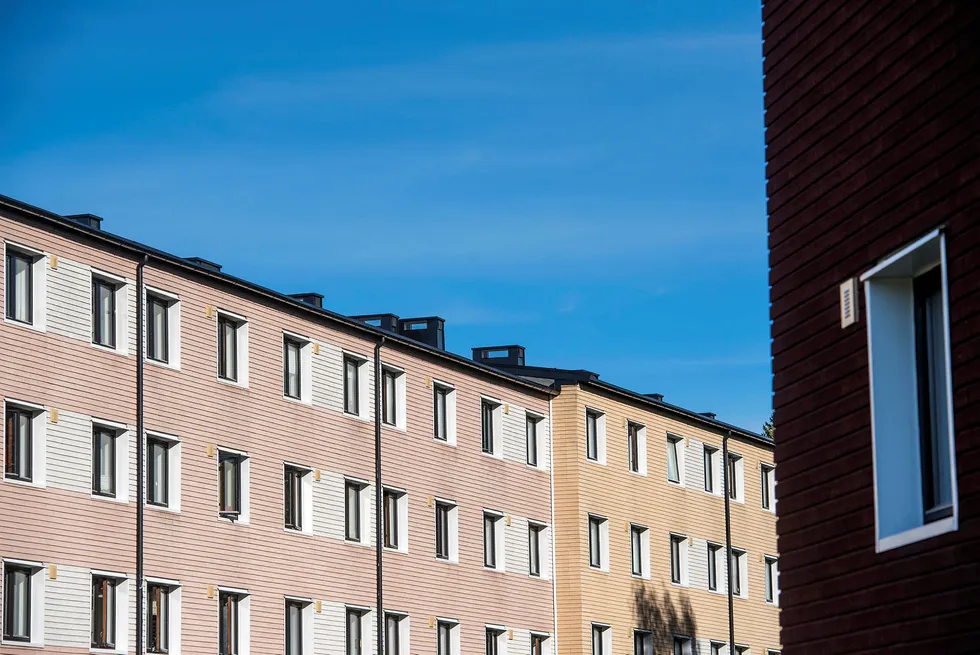 Obos forventer at boligprisene i Oslo skal stige fire prosent i 2019. (Arkivfoto av Obos-leiligheter på Lambertseter i Oslo.)