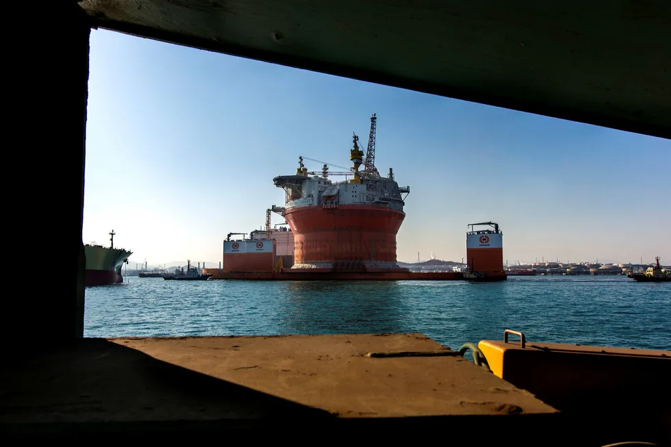 Sevan Marines banebrytende offshoreteknologi er opphavet til sylinderformede rigger. Her, Goliat, tilhørende det italienske oljeselskapet Eni, som nå befinner seg i Barentshavet. Sevan Marine er i dag utelukkende et teknologi- og rådgivningsselskap. Foto: Eni