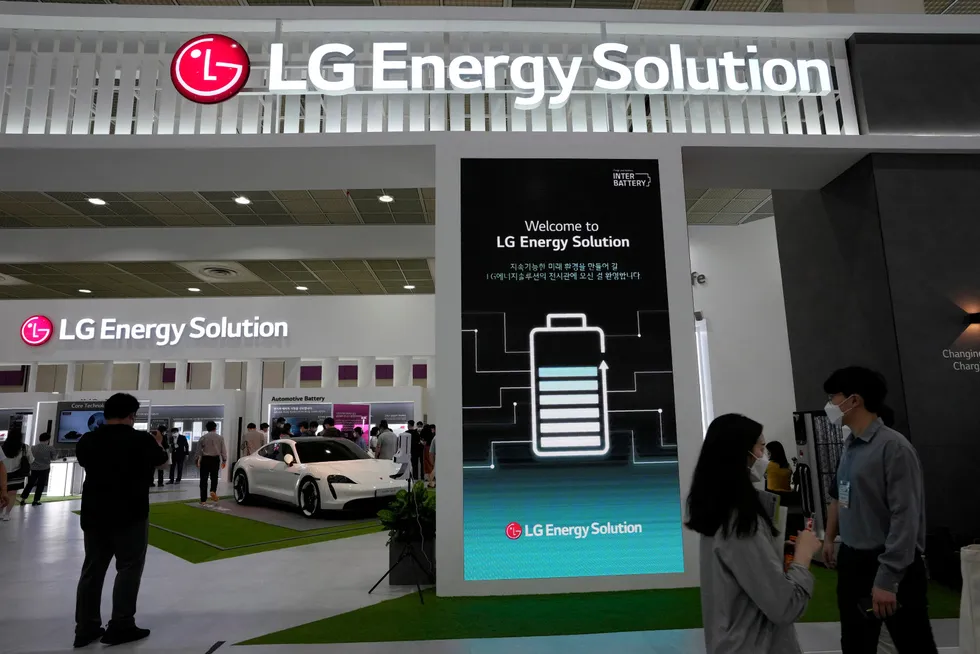 Det har vært rekordhøy interesse fra investorer for å sikre seg aksjer før børsnoteringen av LG Energy Solution. Selskapet vokser raskt og tar markedsandeler fra kinesiske konkurrenter.