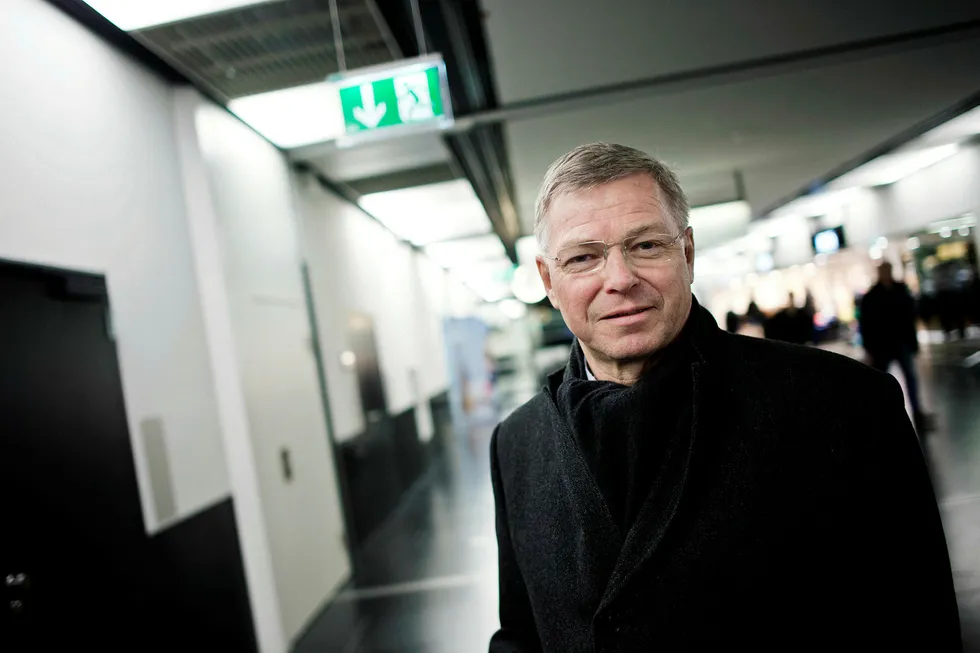 Kjell Magne Bondevik (KrF) ga råd til KrF-leder Knut Arild Hareide. Foto: Fartein Rudjord