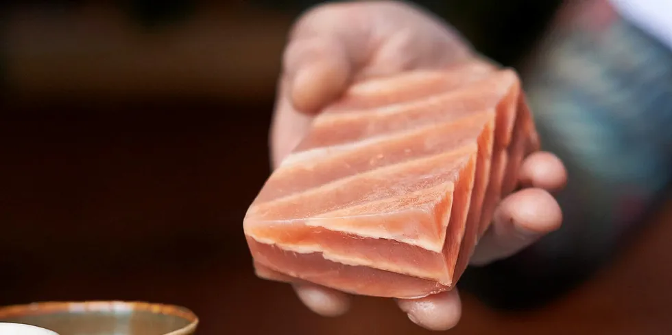 New School Foods says it has recreated the structure of a salmon filet, including aligned muscle fibers, connective tissue, fats, and other components thanks to its proprietary muscle fiber & scaffolding technologies.