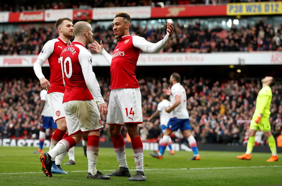 TV 2 har vunnet kampen om å sende kampene til Arsenal og de andre lagene i engelsk Premier League frem til 2022. Kanalen lover kundene at prisen på fotballproduktet ikke vil øke med det første. Foto: John Sibley/Reuters/NTB Scanpix