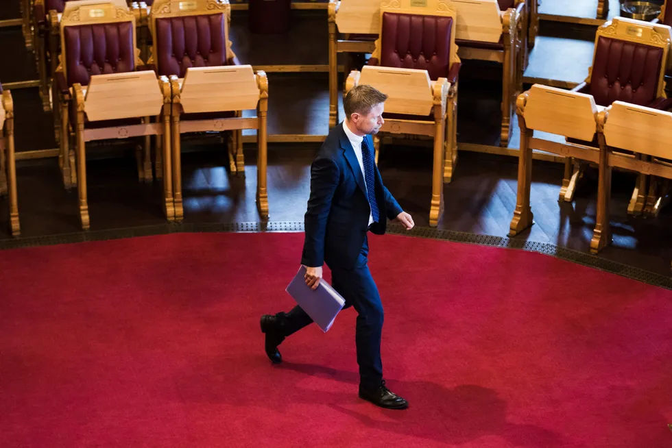 Bent Høie under spontanspørretimen i Stortinget.