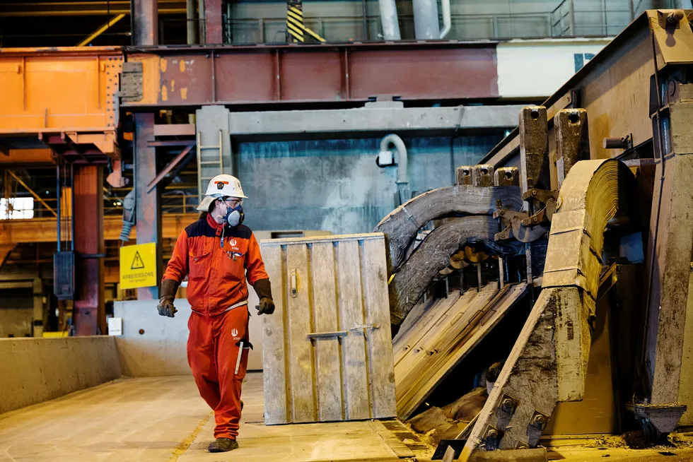 Her fra Hydro sitt anlegg for produksjon av Aluminium på Karmøy.