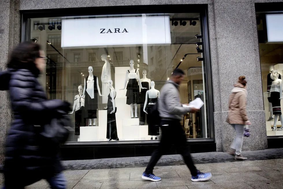 Den spanske motekjeden Zara har økt nettsalget kraftig under koronakrisen.