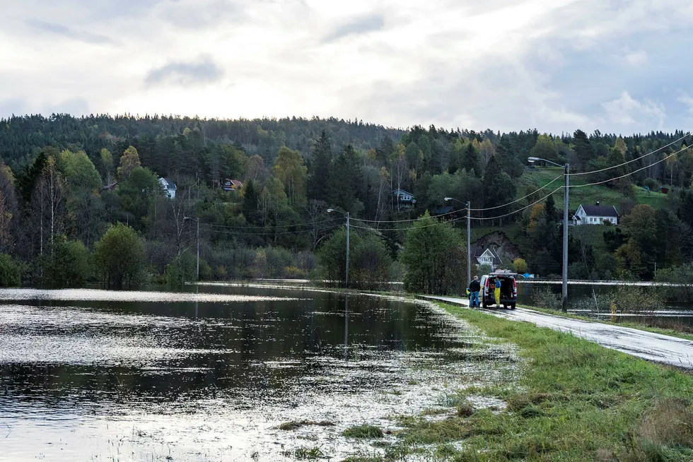 På Sørlandet har man flommen i begynnelsen av oktober friskt i minne – som her på Drangsholt i Kristiansand. Foto: Tor Erik Schrøder / NTB scanpix