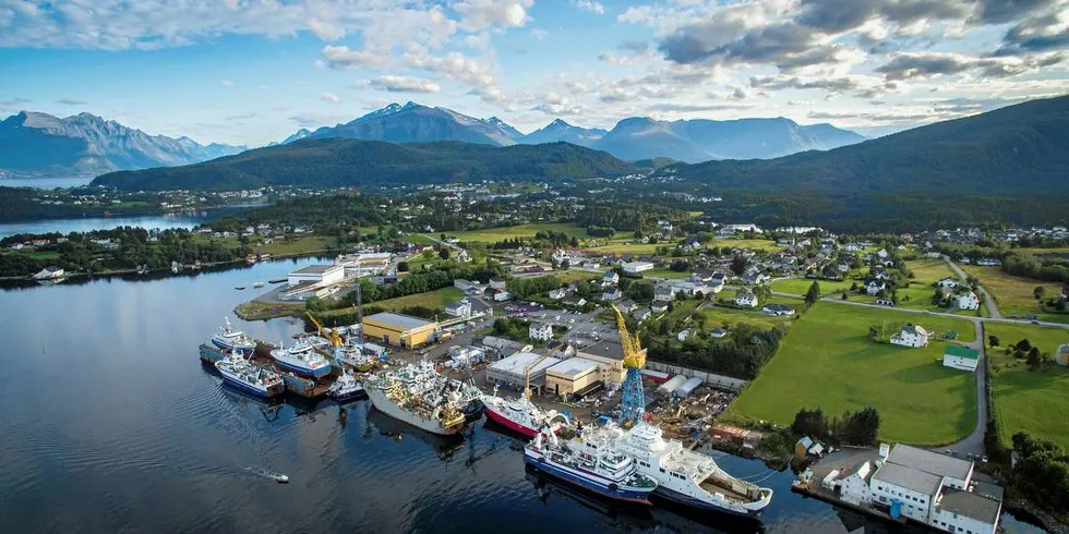 VERFTSGLEDE: Fiskerstrand Verft ved Ålesund er blant verftene som har god vind i seilene.Foto: Pål-André Måseidvåg