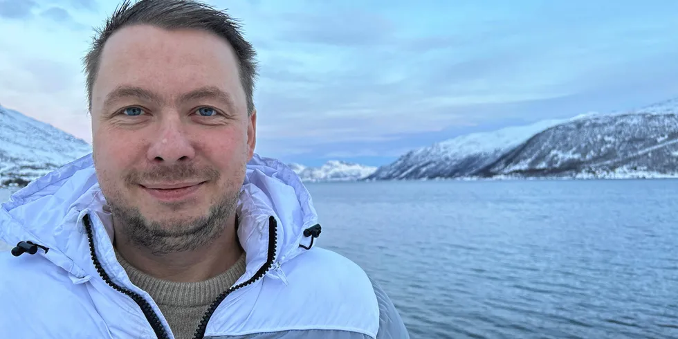 – De fleste er bekymret for hva som skjer i Nergård, sier Erling Floer, som har jobbet som fisker på «J. Bergvoll» hos Nergård siden august 2021.