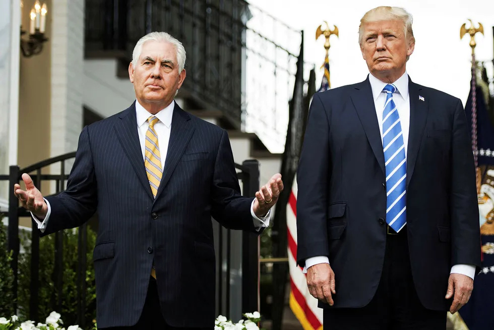 Utenriksminister Rex Tillerson (til venstre) ville ikke si noe om den påståtte «idiot»-kommentaren. Her med president Donald Trump. Foto: Jim Watson/AFP/NTB Scanpix