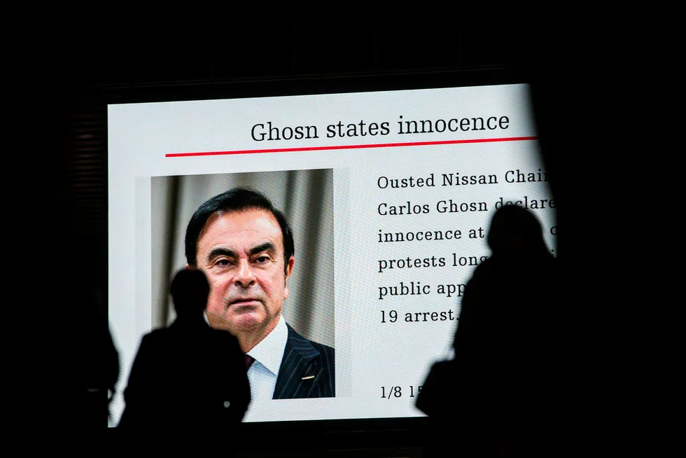 Tidligere Nissan-sjef Carlos Ghosn insisterer på at han er uskyldig. Men nå er tiltalen mot ham utvidet.