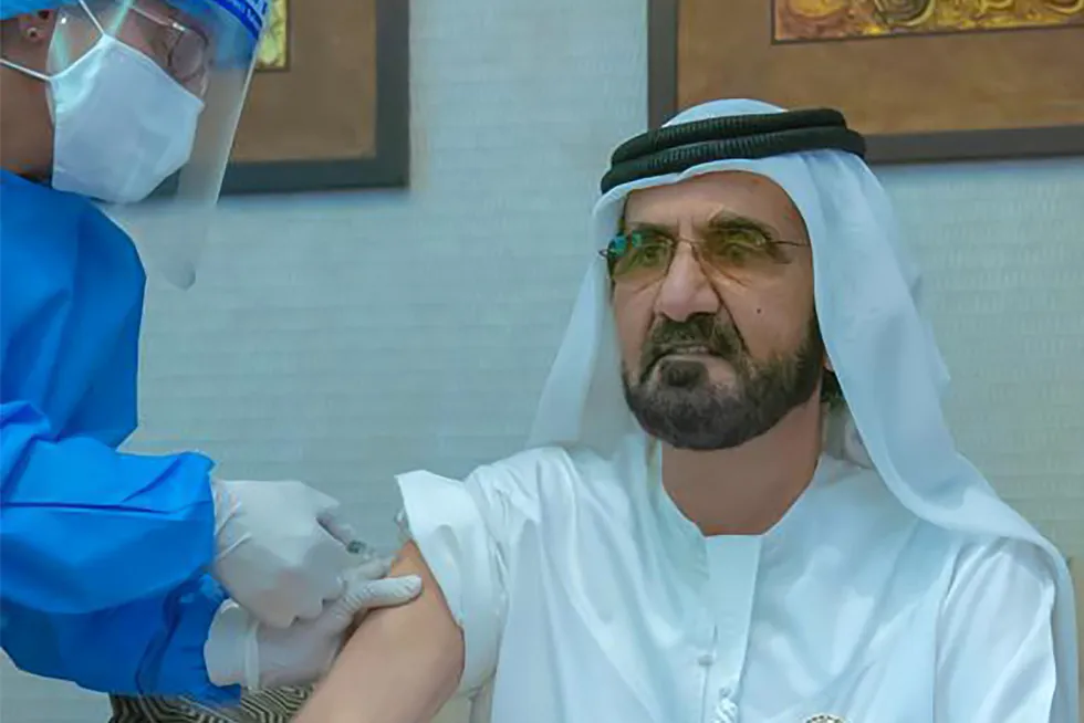 Kronprinsen av Dubai og statsminister i De forente arabiske emirater, Mohammed bin Rashid Al-Maktoum, fikk i november en eksperimentell koronavaksine fra kinesiske Sinopharm.