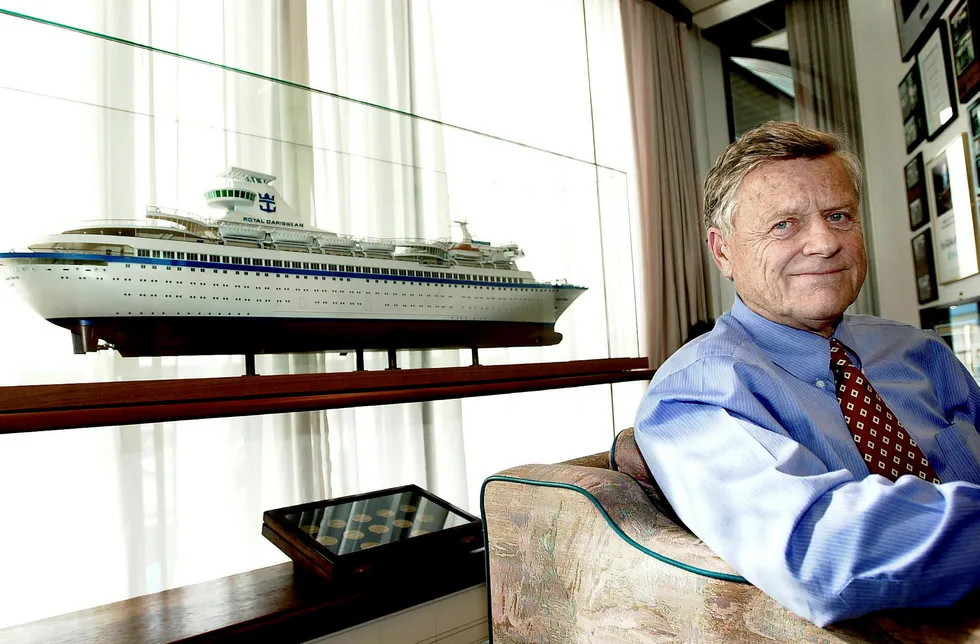 Skipsreder Arne Wilhelmsen er død i en alder av 90 år.