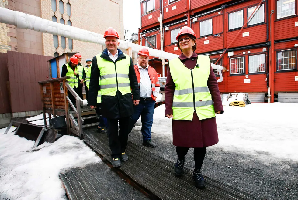 Tone Wilhelmsen Trøen (H) er blitt valgt til ny stortingspresident. Etter påske kommer den tunge arven. Søksmål og byggeskandale. Her er hun på befaring på Storinges byggeplass forrige uke. Foto: Terje Pedersen/NTB scanpix