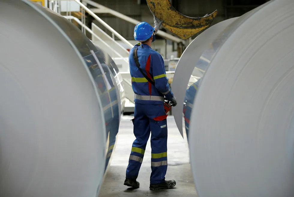 EU skal overvåke aluminiumhandelen. Her fra selskapet Neuf-Brisach Constellium i Biesheim, øst i Frankrike. Foto: VINCENT KESSLER/Reuters/NTB Scanpix