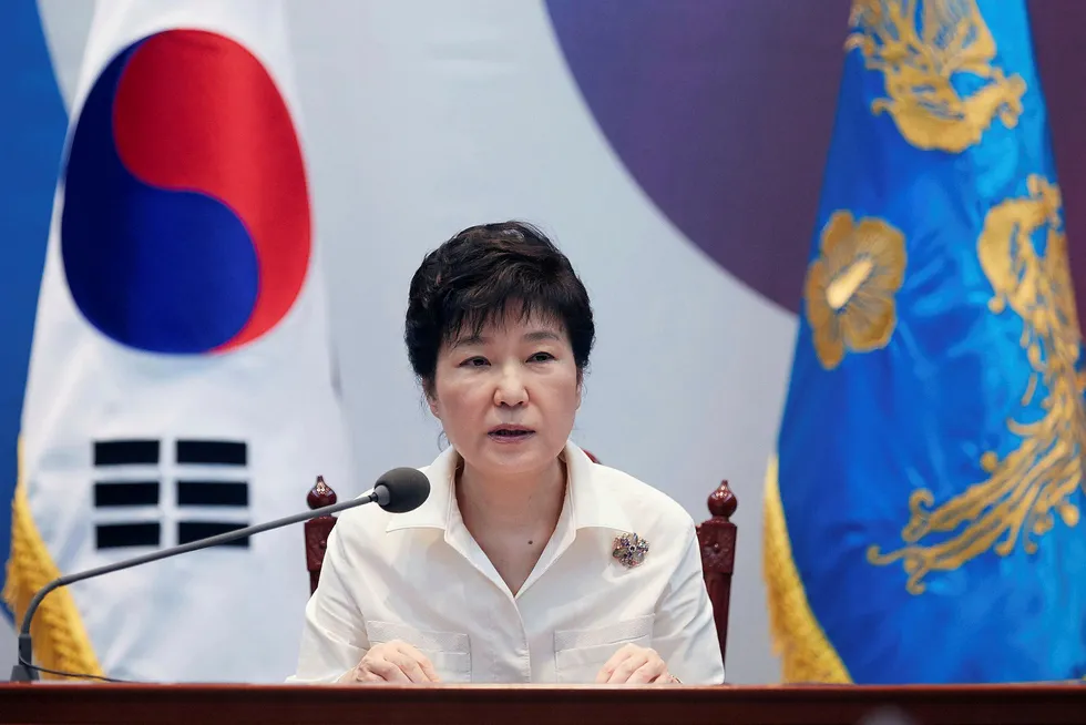 Arkivbilde. Sør-Koreas president Park Geun-hye vil trekke seg så snart en løsning for videre styre er på plass. Presidenten er rammet av alvorlige korrupsjonsanklager. Foto: Baek Seung-ryul/Ap/NTB scanpix