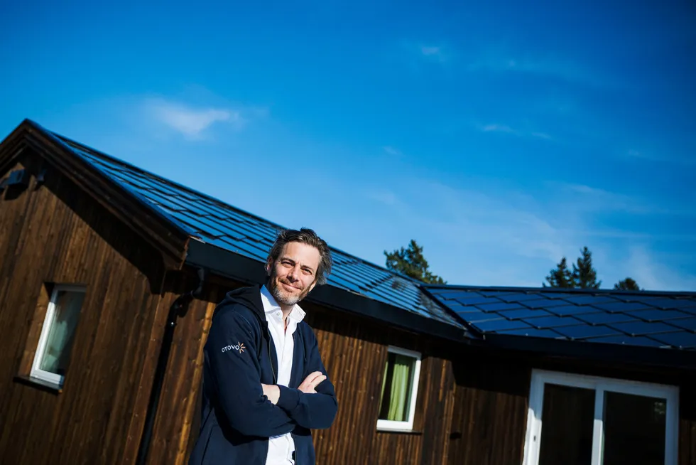 Andreas Thorsheim og Otovo har tatt steget ut av Norge og gjør nå fremstøt i Tyskland. Selskapet leverer komplette sollcelleanlegg i privatmarkedet.