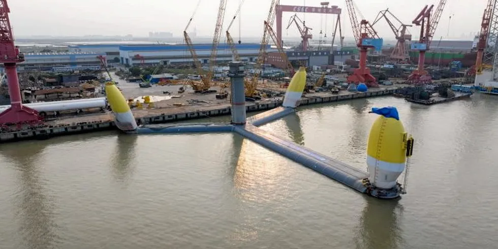 Mingyang launches 'world's largest' twin-rotor floating wind platform ...