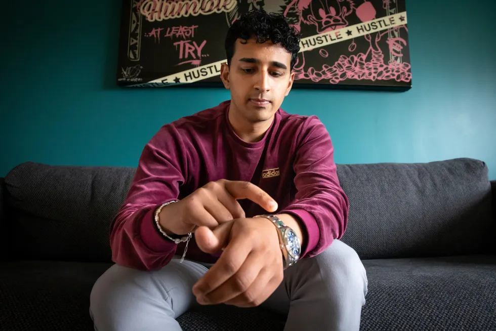 Shobhit Garg (22) startet med kjøp og salg klokker allerede på videregående. I dag fjor solgte han klokker for godt over 26 millioner kroner.