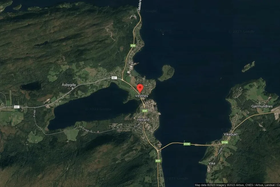 Området rundt Kyrkjevegen 16, Vestnes, Møre og Romsdal