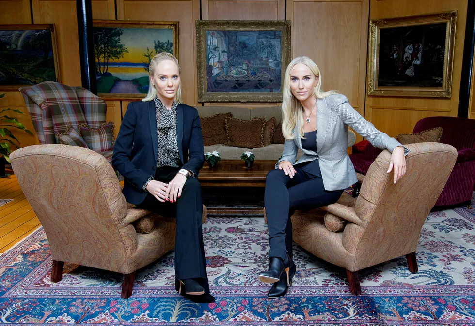 Kathrine (til venstre) og Cecilie Fredriksen er døtrene til Norges rikeste nordmann, John Fredriksen. Ifølge Kapital er han god for 114 milliarder kroner.