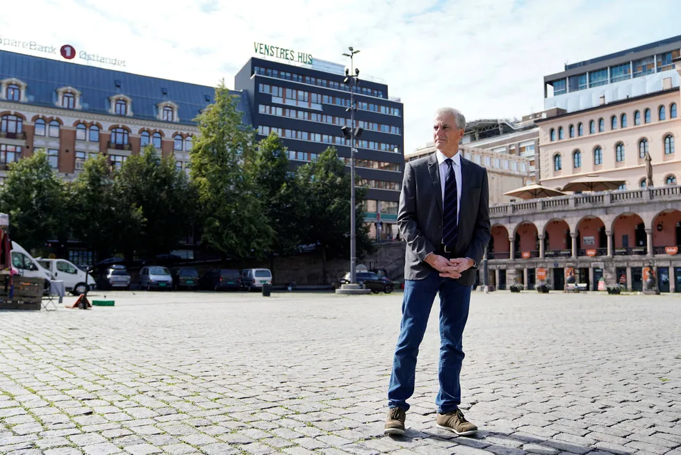Ap-leder Jonas Gahr Støre presiserer at Senterpartiet er ikke en motstander, men en konkurrent.