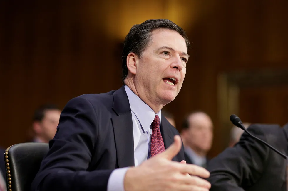 FBI-direktør James Comey er ikke komfortabel med antydninger om at FBI kan ha brutt loven. Foto: Joshua Roberts/Reuters/NTB Scanpix