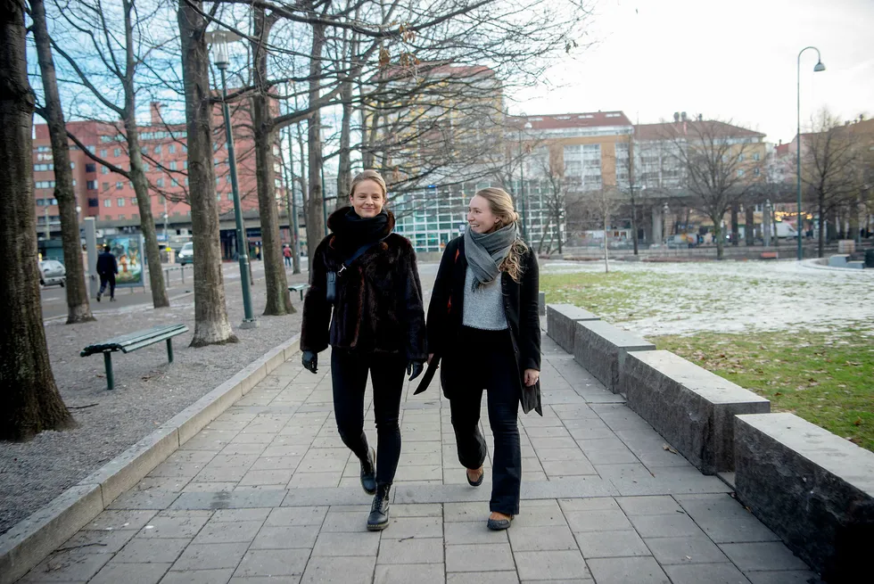 Sophie Werenskiold (til venstre) og Kristina Enger leder henholdsvis Ansa Tyskland og Ansa Sveits. De mener det er merkelig at norske bedrifter ikke verdsetter internasjonal kompetanse når de rekrutterer.