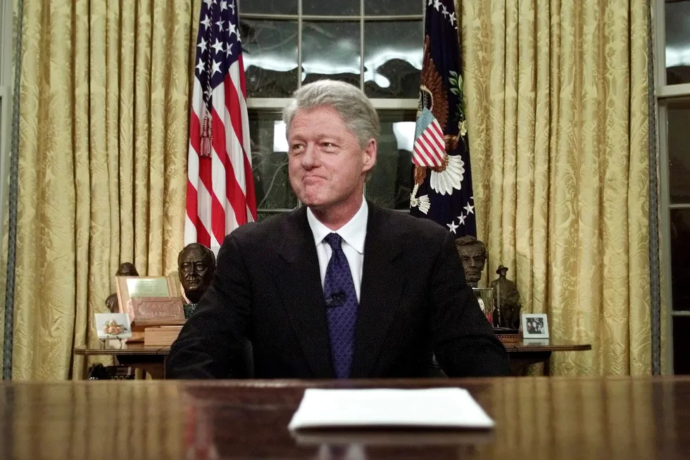 Bill Clinton var president i USA fra 1993 til 2001. Det var en periode med økonomisk fremgang, men også med den største aksjeboblen i amerikansk historie.