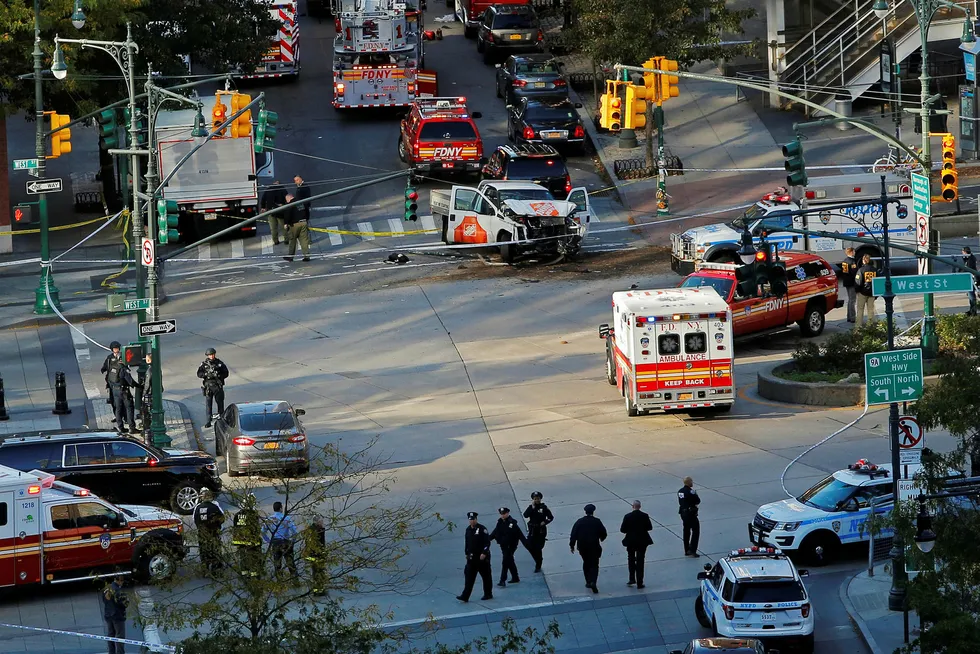 Åtte personer var onsdag ettermiddag bekreftet drept etter terrorangrepet like ved World Trade Center på Manhattan i New York onsdag. Foto: Andrew Kelly/Reuters/NTB Scanpix