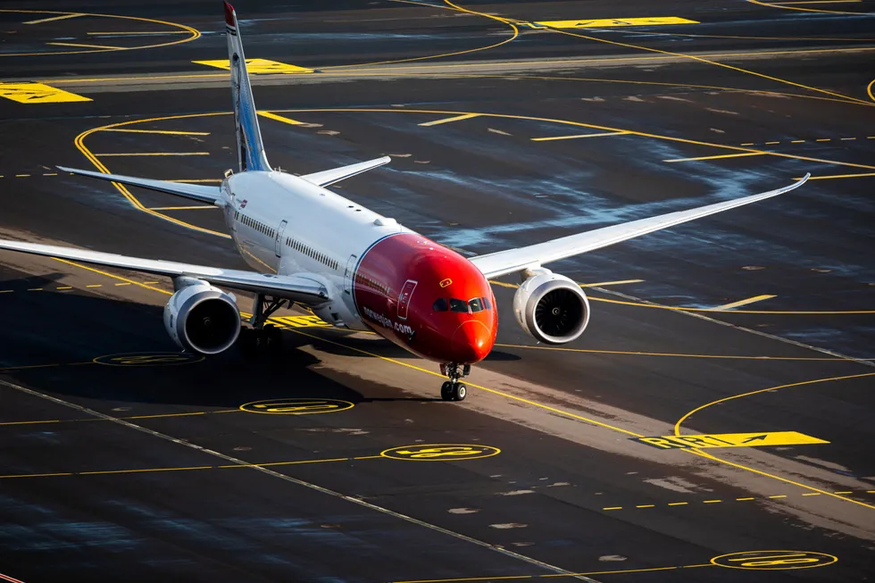 Norwegians satsing på langdistanse ble lagt ned tidligere i år, og det rammet ansatte blant annet i Frankrike. Her er selskapets tidligere langdistansefly Boeing 787 Dreamliner på Gardermoen.