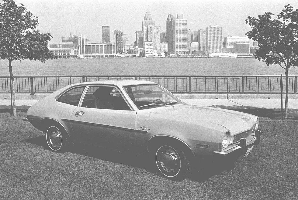 Da Ford-ledelsen i 1971 sendte nyvinningen Ford Pinto ut på veien, visste de at bilen hadde en feilkonstruksjon.