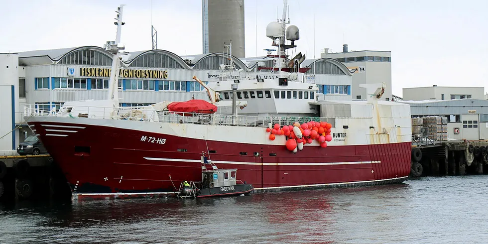 SNØKRABBE: «Hunter» ved kai i Tromsø nylig etter snøkrabbetur. Ansatte klager på dårlige forhold om bord og måtte vente tre måneder på lønn.