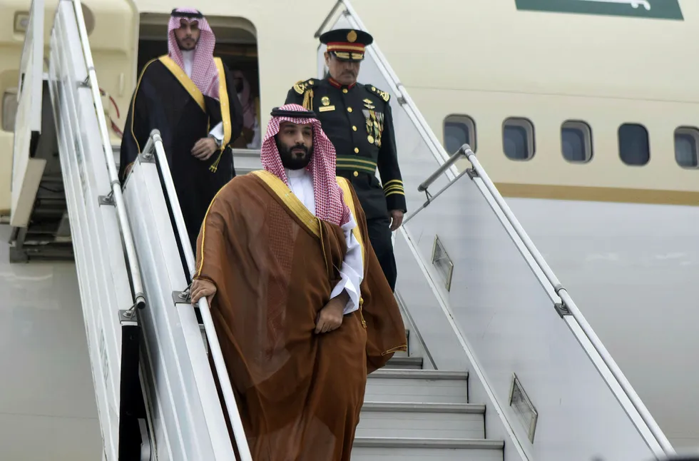 Krisene står i kø i forkant av G20-møtet i Buenos Aires. På bildet ankommer Saudi-Arabias kronprins Mohammed bin Salman den internasjonale flyplassen Ezeiza i Buenos Aires onsdag.