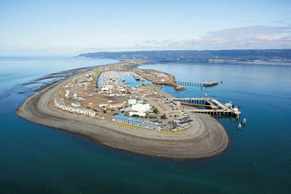 An OBI Seafoods plant has shut down in the Kenai Peninsula town of Seward in Alaska.