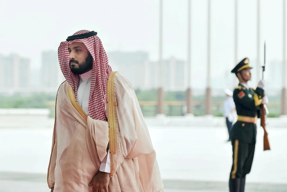 Muhammad bin Salman (31) ble onsdag utnevnt som kronprins og nummer én i rekken til å ta over tronen etter sin far, Kong Salman. Her fra et besøk i Kina i fjor. Foto: Etienne Oliveau/Reuters/NTB Scanpix