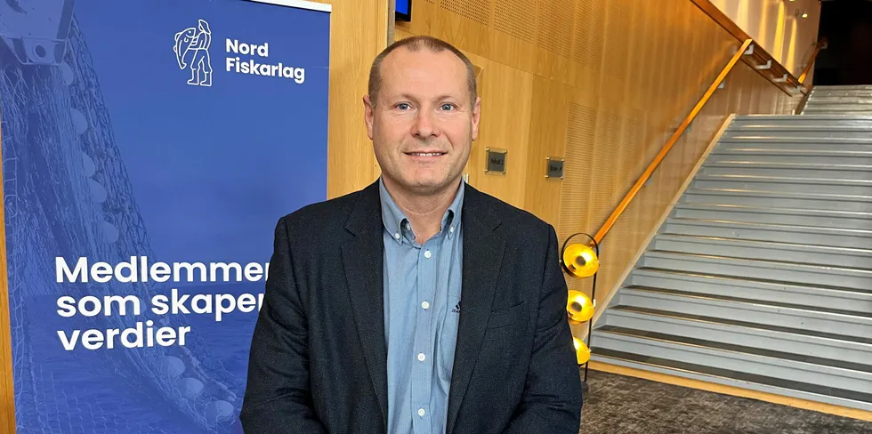 Bjørnar Strøm Larsen, daglig leder Garantikassen for fiskere oppfordrer rekeflåten til å søke tilskudd.