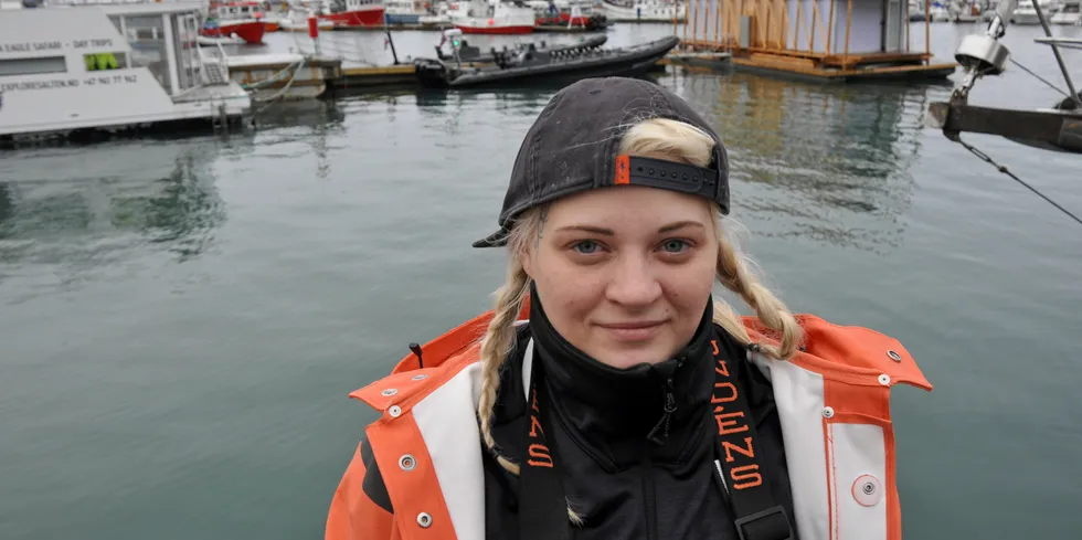 Ania Johanne Nikolaisen orket ikke mer av det hun opplevde som uholdbare forhold på fiskebåten Stormhav. Nå roper hun varsko.