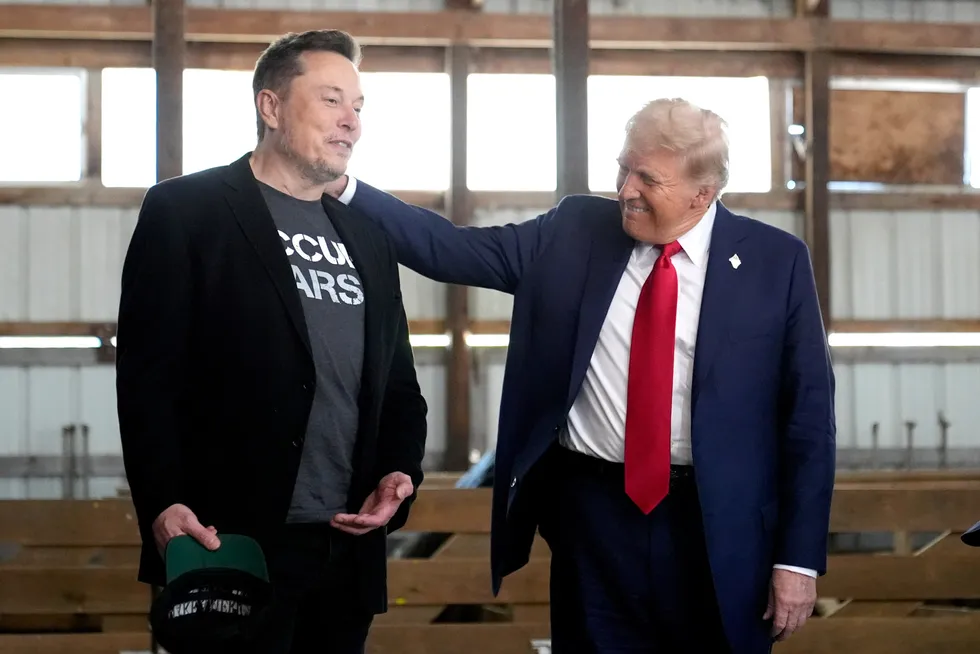 Elon Musk og Donald Trump under et valgkamparrangement i høst.